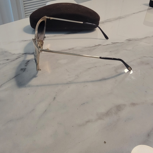 TOM FORD Gold Cat Eye Aviator with Mirrored Lens (Nastasya) - Picture 6 of 7